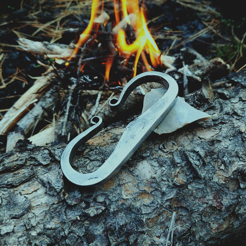 Load image into Gallery viewer, Traditional Flint &amp; Steel - Basic Kit - High-Carbon Steel Striker, Flint and Charcloth
