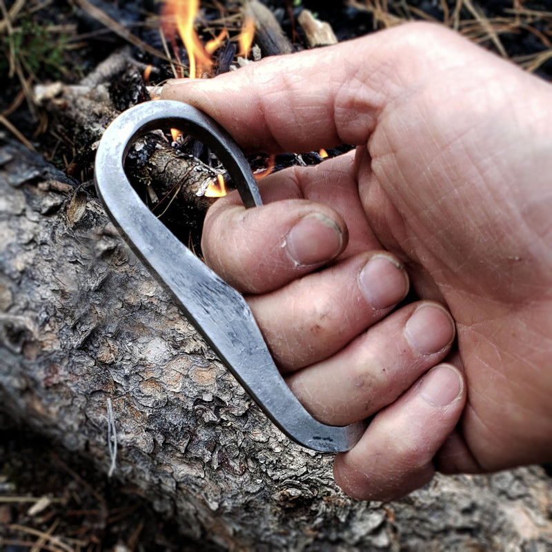 Load image into Gallery viewer, Traditional Flint &amp; Steel - Basic Kit - High-Carbon Steel Striker, Flint and Charcloth
