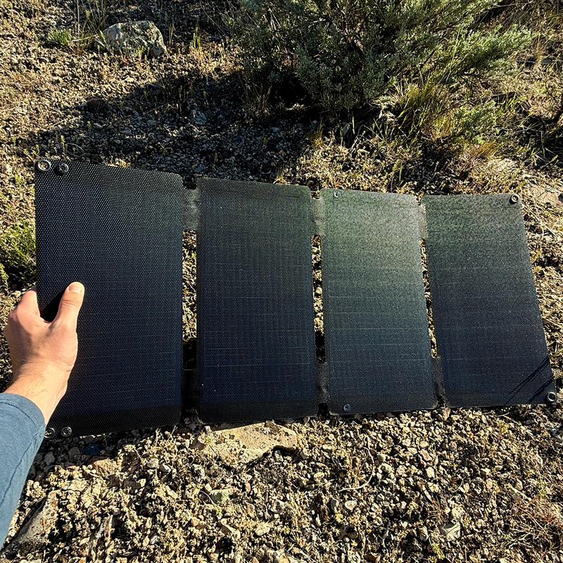 Load image into Gallery viewer, 40 Watt Folding Solar Panel (4-panel)
