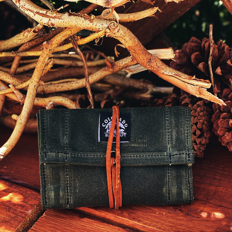 Load image into Gallery viewer, Waxed Canvas Bushcraft Single Pad Fly Wallet
