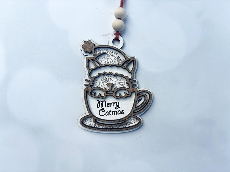 Load image into Gallery viewer, Motif Christmas Ornaments - Trail and Timber Co
