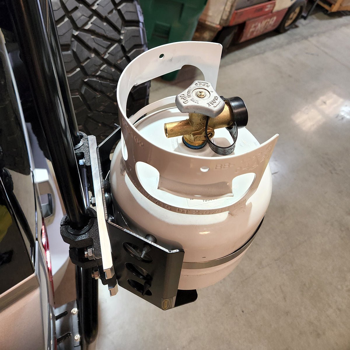 Ladder Cross - Bar Mount for Propane and CO2 Power Tanks - Trail and Timber Co