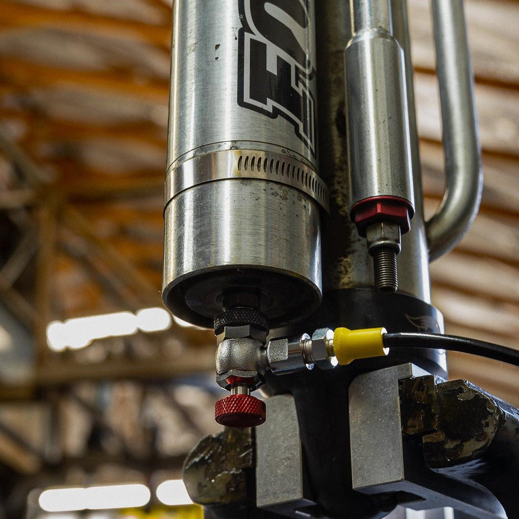 PT Shock Chuck™ - No Air Loss Tire and Shock chuck for hi - pressure applications - 1000 psi WP - Trail and Timber Co