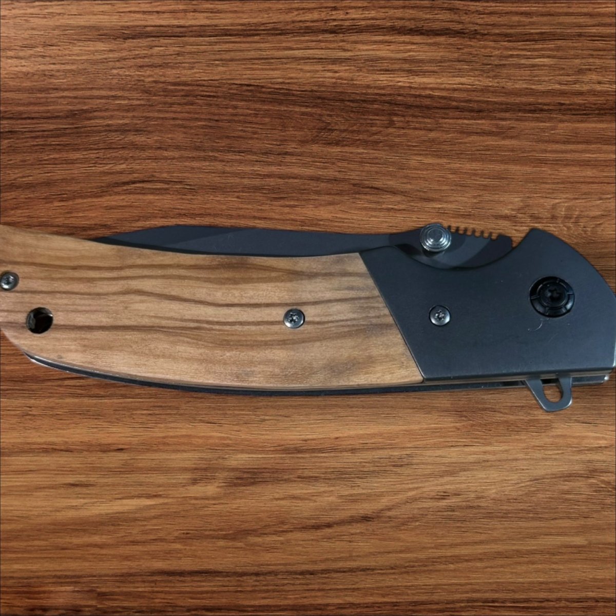 Round Olive Wood Knife - Trail and Timber Co