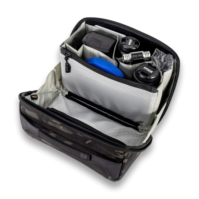 Load image into Gallery viewer, Tenkile™ Grande Tech Pouch - Trail and Timber Co
