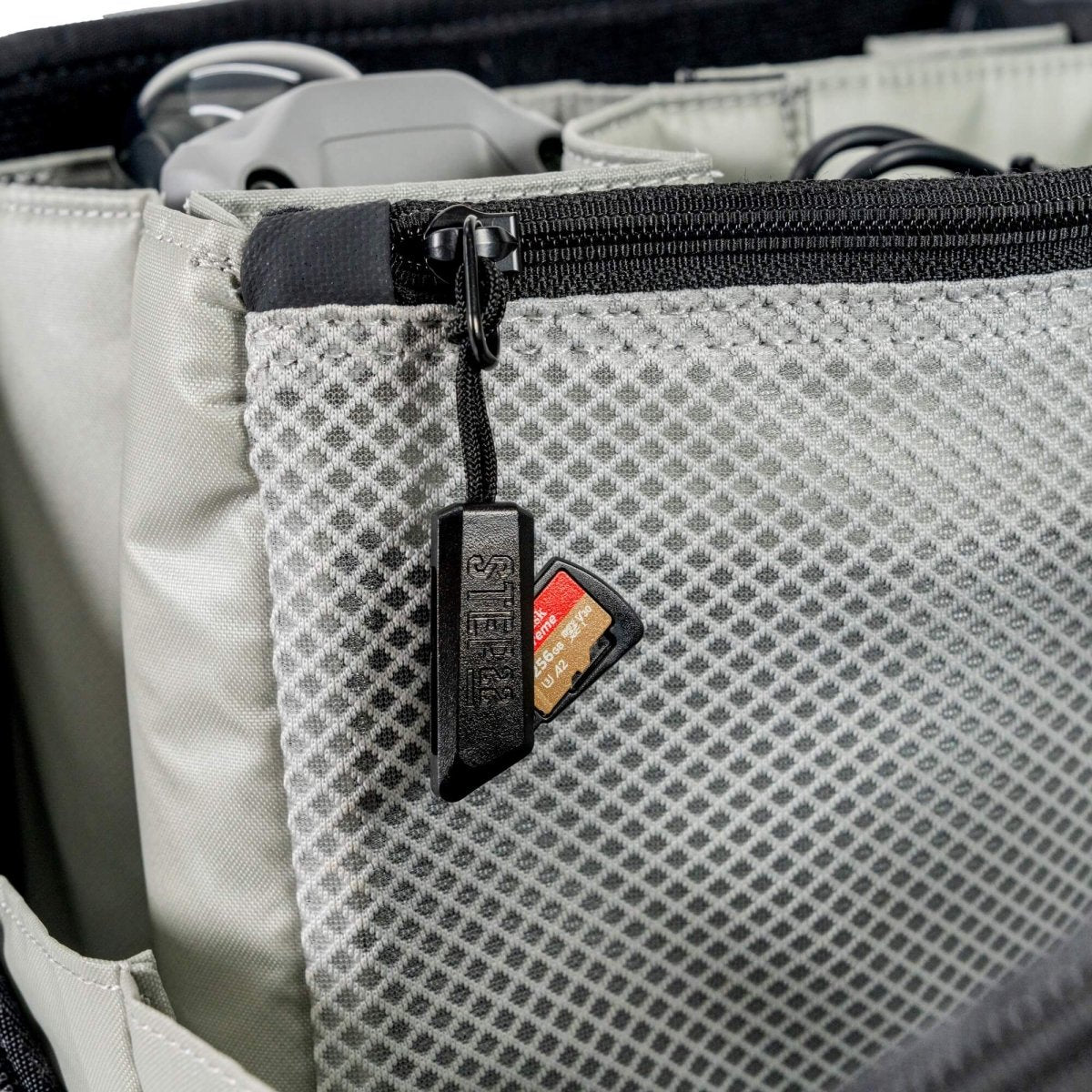 Tenkile™ Grande Tech Pouch - Trail and Timber Co