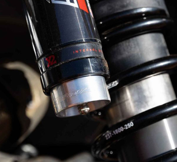 Load image into Gallery viewer, PT Shock Chuck™ Xtra Long - No Air Loss (NAL) Tire and Shock chuck - 1000 psi WP
