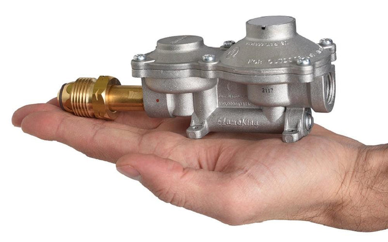 Load image into Gallery viewer, Flame King 2-Stage LP Propane Gas Regulator with POL
