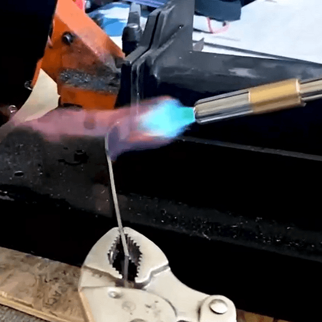Load image into Gallery viewer, Flame King Welding Professional Auto-Ignition Max Heat Propane Torch Head
