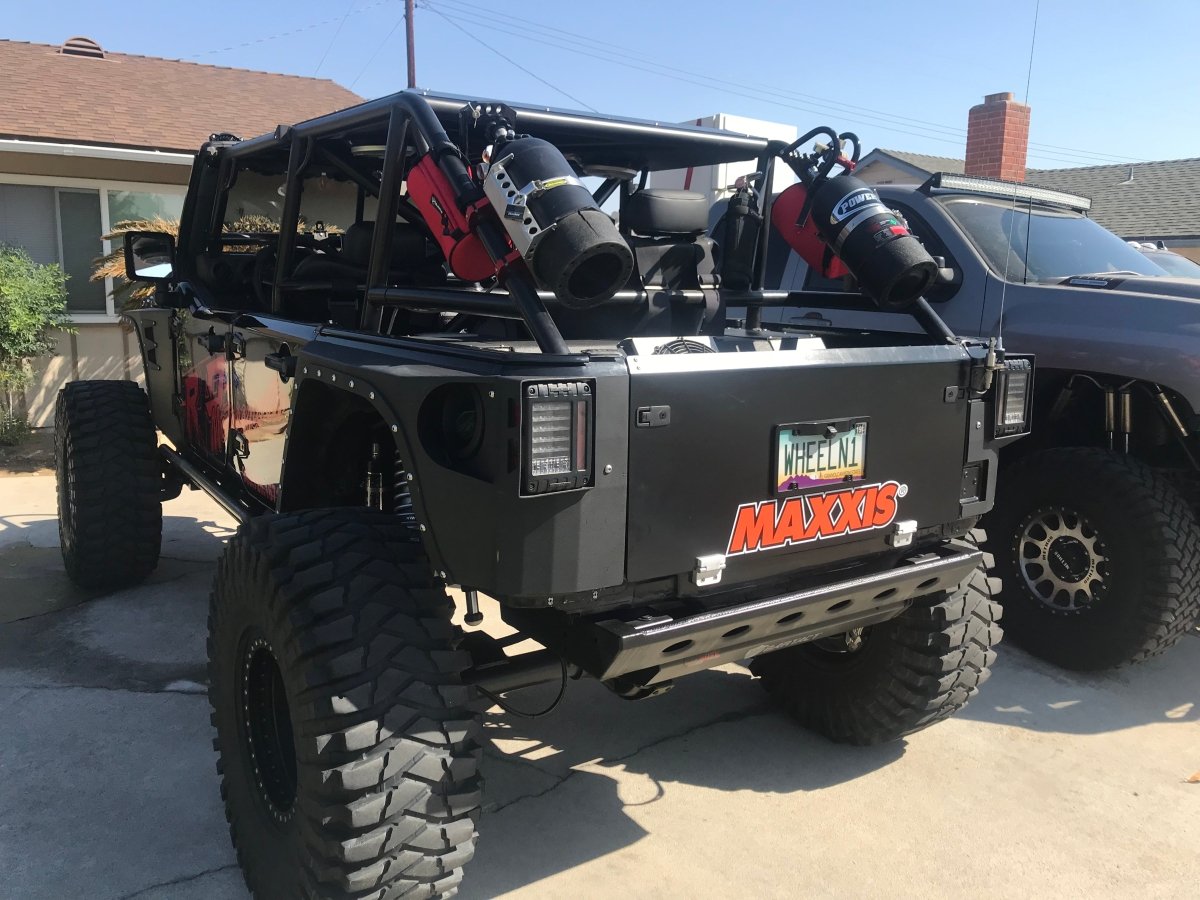 10 lb. Roll Bar Edition Power Tank (also fits 1.5" - 2.5" tubing & CJ, YJ, TJ) - Trail and Timber Co