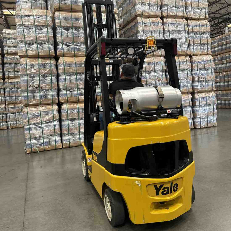 Load image into Gallery viewer, Flame King 33.5lb Aluminum Forklift Propane Tank Cylinder with Gauge
