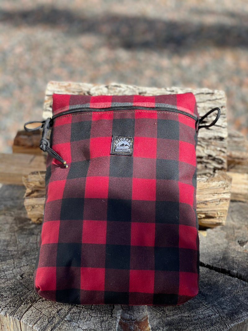 Load image into Gallery viewer, Handmade Medium Waxed Canvas Traditional EDC Pouch Bushcraft Survival Camping Possibles Dopp Grooming (Various Colors)
