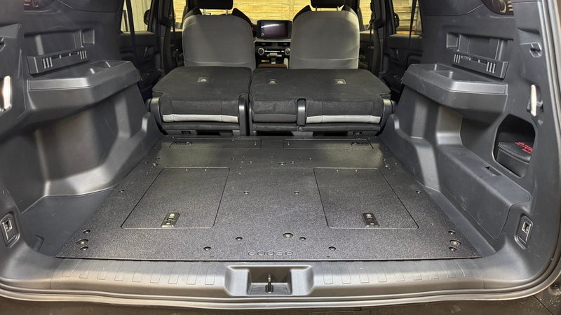 Load image into Gallery viewer, Toyota - 4Runner - 2025-Present - 6th Gen - Non Hybrid - Explore Series - Rear Plate System
